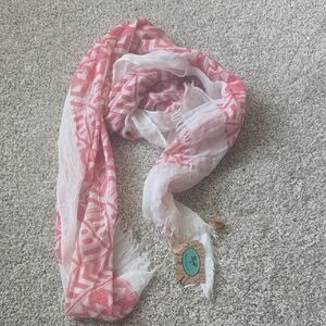 Chic Pink and White Geometric Scarf Wrap